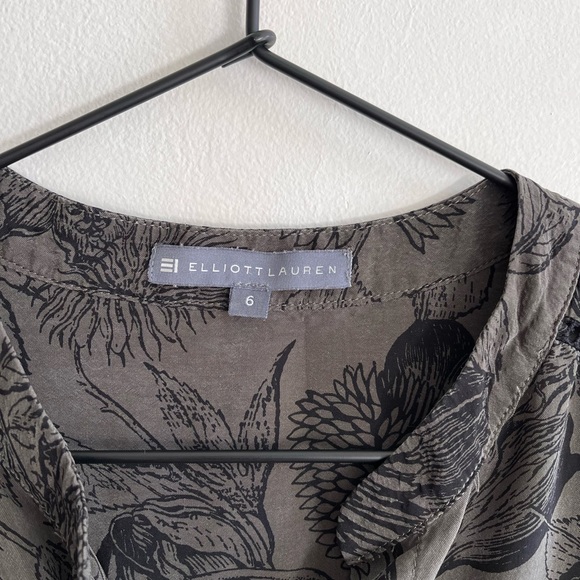 Elliot Lauren Olive Floral Blouse - Picture 3 of 4
